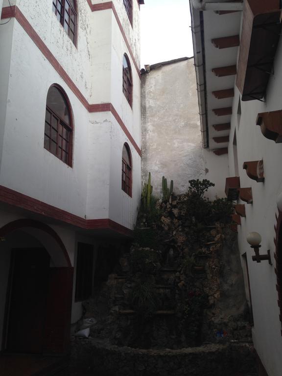 Hospedaje Casa Blanca Уарас Екстериор снимка